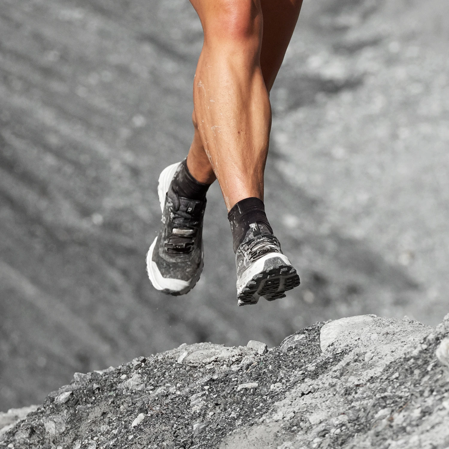 On Running Women's Cloudultra 13 On Running Women's Cloudultra - Image 11