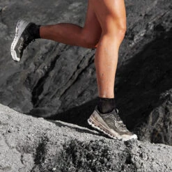 On Running Women's Cloudultra 25 On Running Women's Cloudultra -Footwear Store iview 3009237 010 pic12